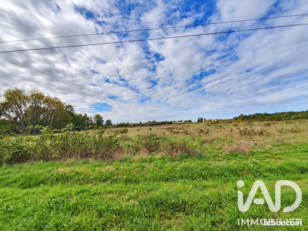 Terrain 12872 m² · à Marsas · 12 872 m² · 1 095 802 €