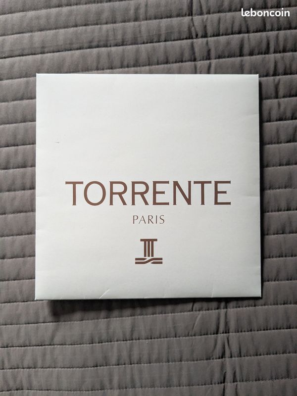 Foulard Vintage Signé Torrente - 90x90 Cm, Polyester, Motif Floral, Neuf Sans étiquette
