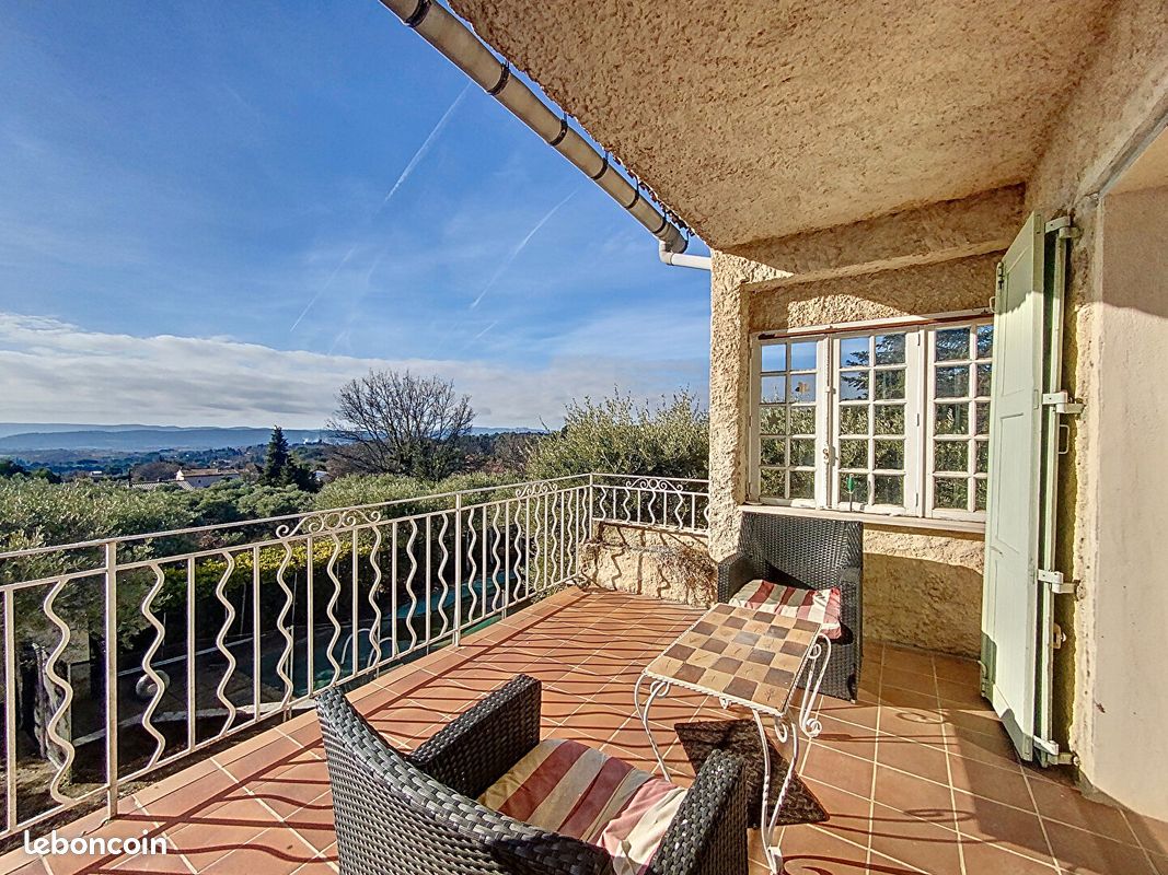 Maison 4 pièces 91 m² · à Cucuron · 91 m² · 368 000 €