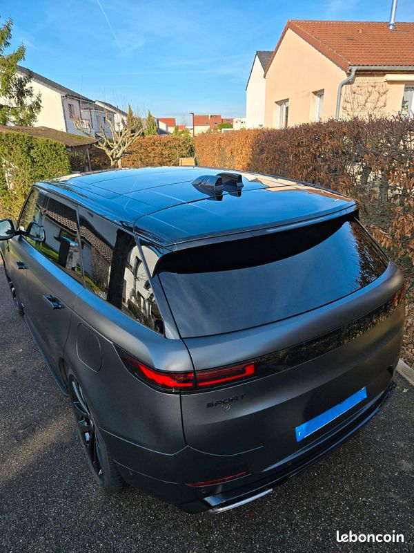 Range Rover V P550 E Autobiography (image 16)