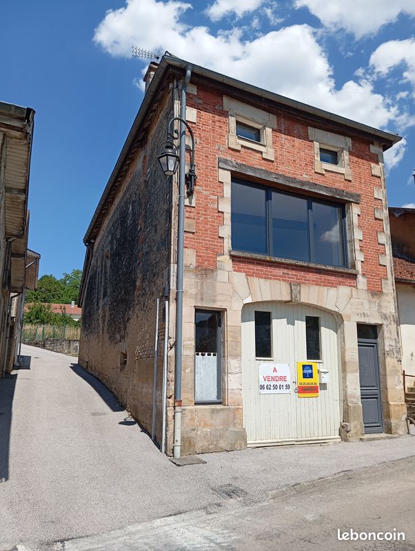 Maison 5 pièces 120 m² · à Charmes-la-Grande · 120 m² · 58 000 €