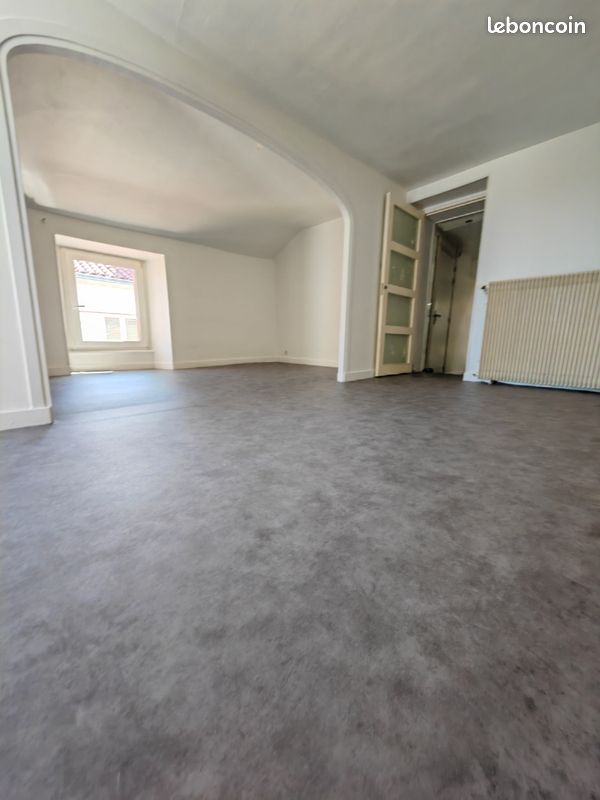 Appartement 4 pièces 76 m² · à Clermont-Ferrand · 76 m² · 800 €