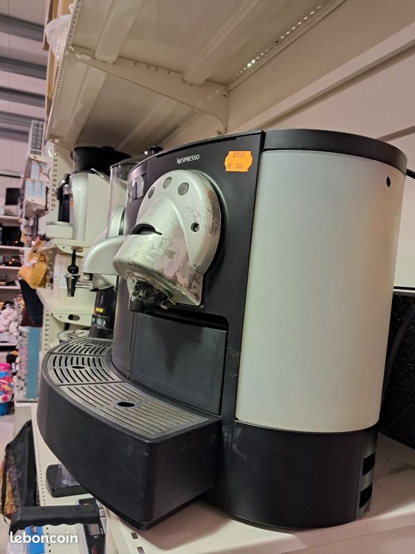 Nespresso Gemini 200 cs (D'occasion) à Schaffhausen pour CHF 39