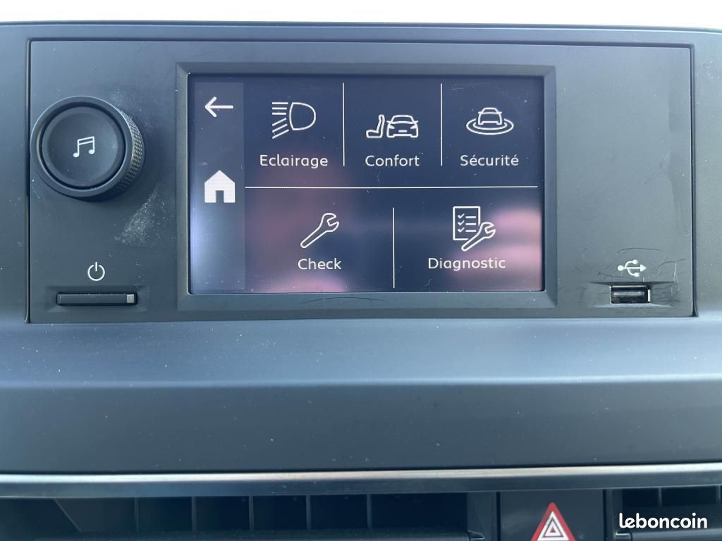 CITROEN C4 FEEL PURETECH 100ch *7 276km (image 7)