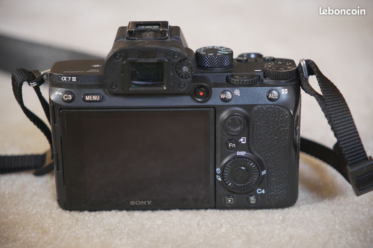 SONY A7 III (a7 3 ILCE-7M3) + ACCESSOIRES (image 4)