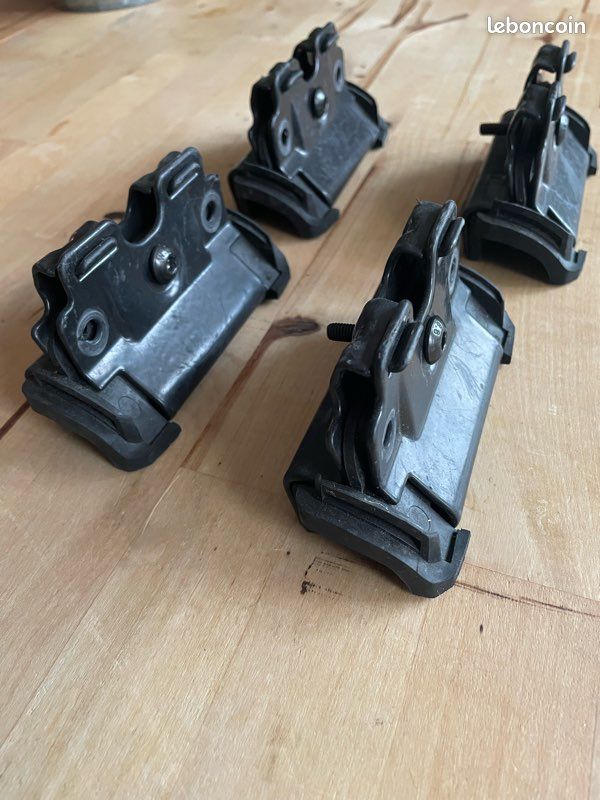 Thule kit fixation 4007 Équipement auto