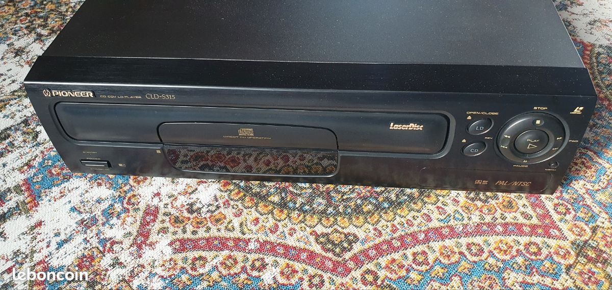 Lecteur Laserdisc Pioneer CLD-S315 - Double Format PAL/NTSC - Fabriqué Au Japon (occasion)