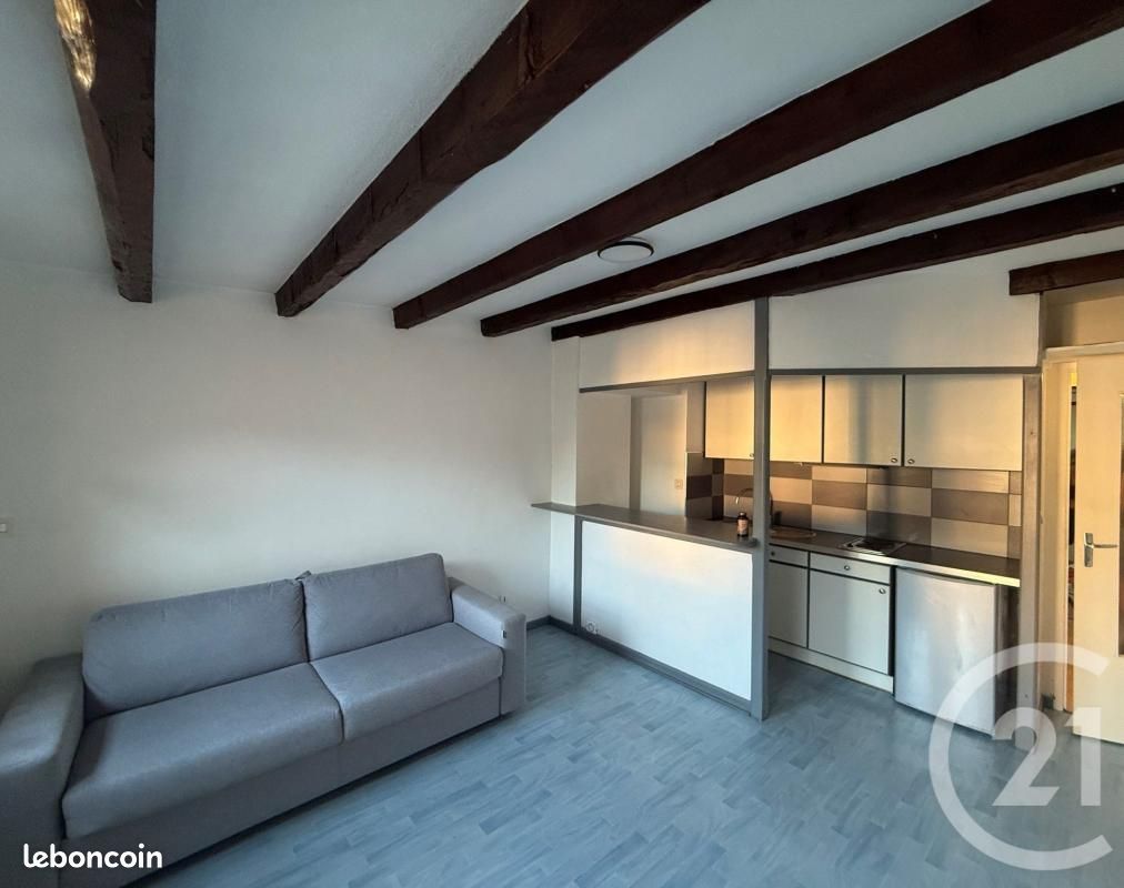 Appartement 1 pièce 24 m² · à Montbéliard · 24 m² · 370 €