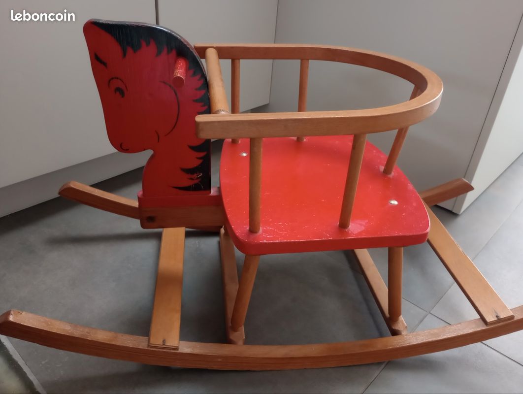 Cheval de bois (image 1)