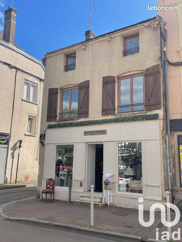 Immeuble 110 m² · à Chaumont · 110 m² · 110 000 €