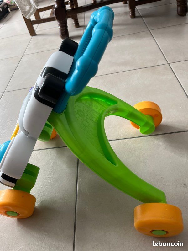 Fisher-Price Mon Trotteur Zèbre Parlant Français Jouet Evolutif