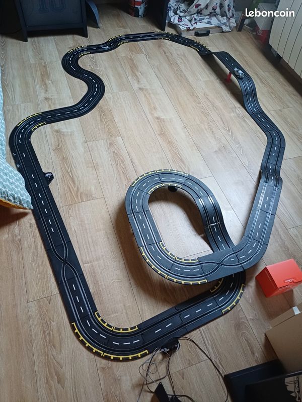 CIRCUIT ELECTRQUE VOITURES Nipco Toys Road Chaser Racing Set EUR 19,99