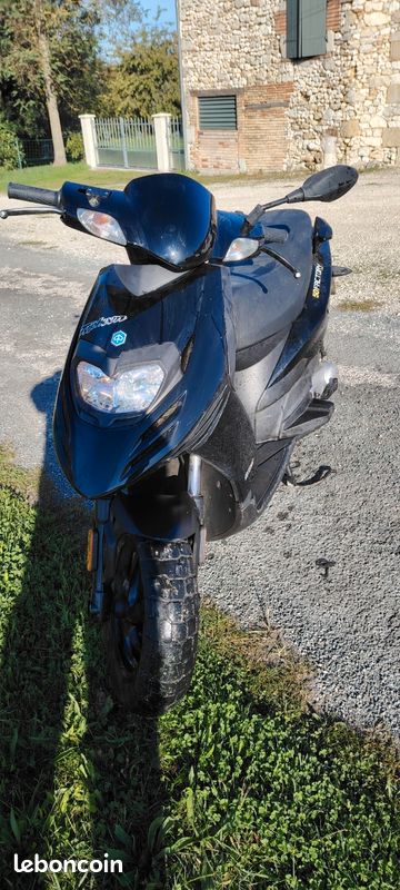 Scooter Piaggio typhon 50cc Motos