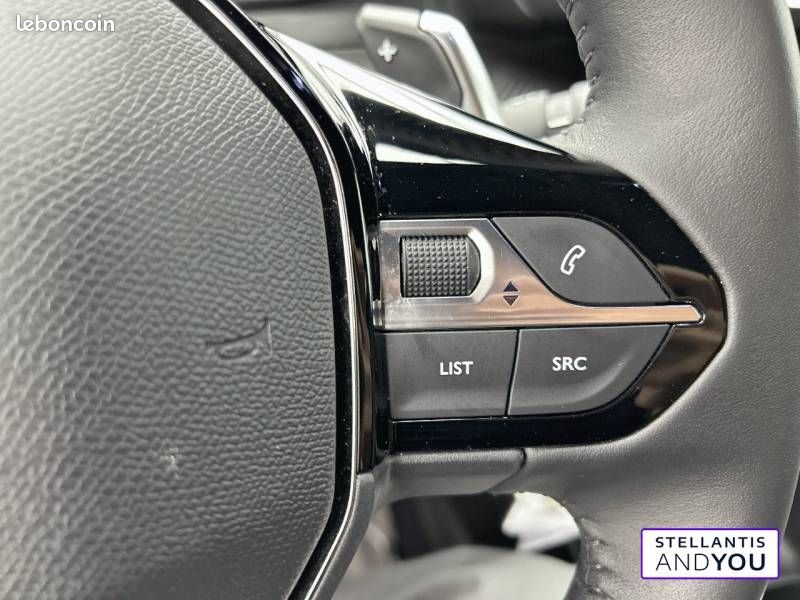 Peugeot 2008 Hybrid 145 ch e-DCS6 Allure (image 25)
