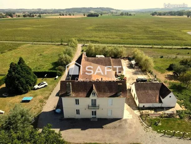 Propriété 10 pièces 300 m²