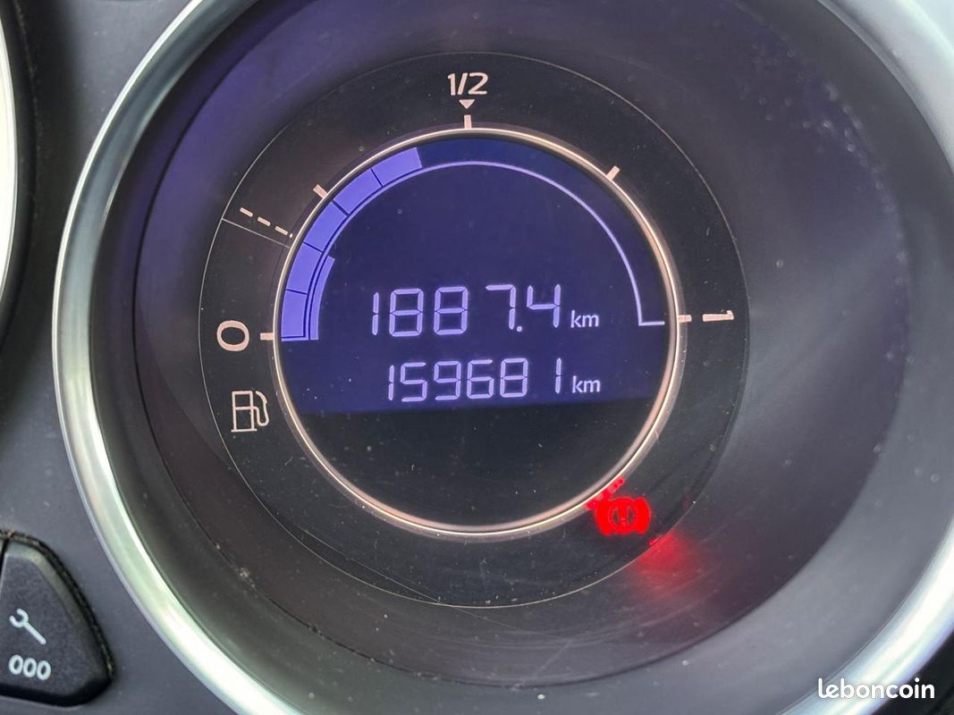 DS DS4 2.0 BlueHDi S&S - 180 Bva Sport Chic Gps + Clim + Radar AR (image 27)
