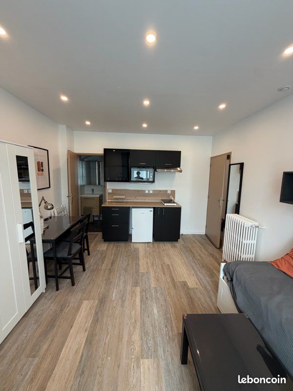 Appartement 1 pièce 20 m² · à Corbeil-Essonnes · 20 m² · 680 €/mois