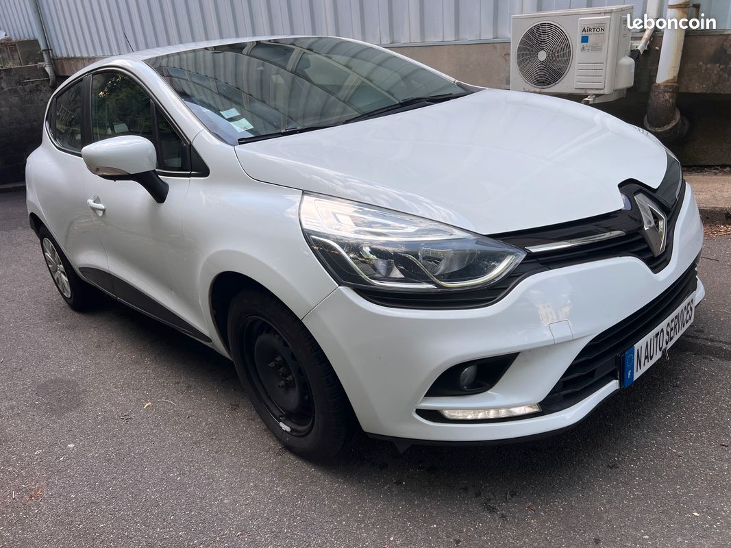 Renault clio iv (2) 1.5 dci energy 75 societe medianav air (image 2)