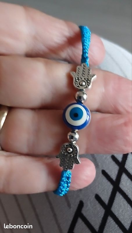 Un Bracelet Porte- Bonheur (image 3)