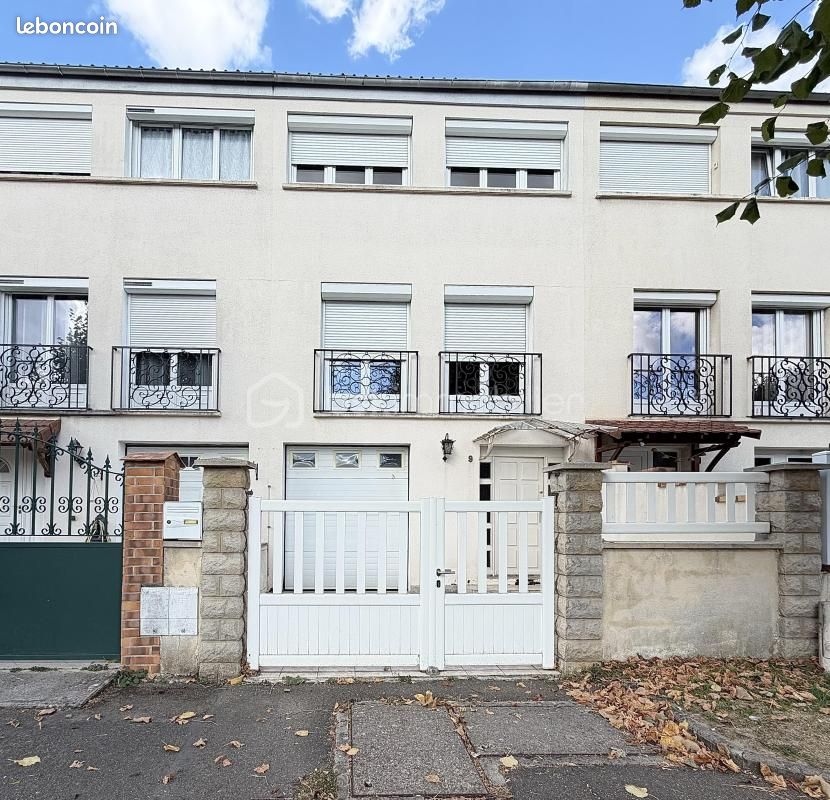 Maison 4 pièces 76 m² · à Maurepas · 76 m² · 249 000 €