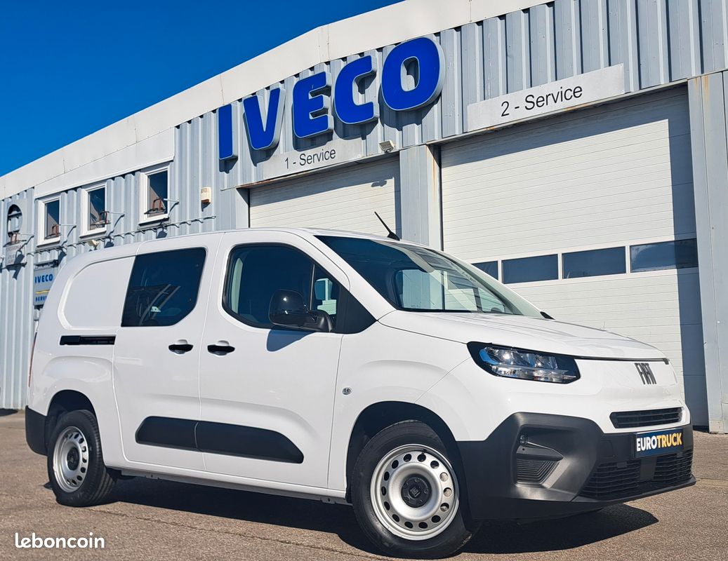 FIAT DOBLO COMBI 5 places Blue Hdi 130 (image 1)