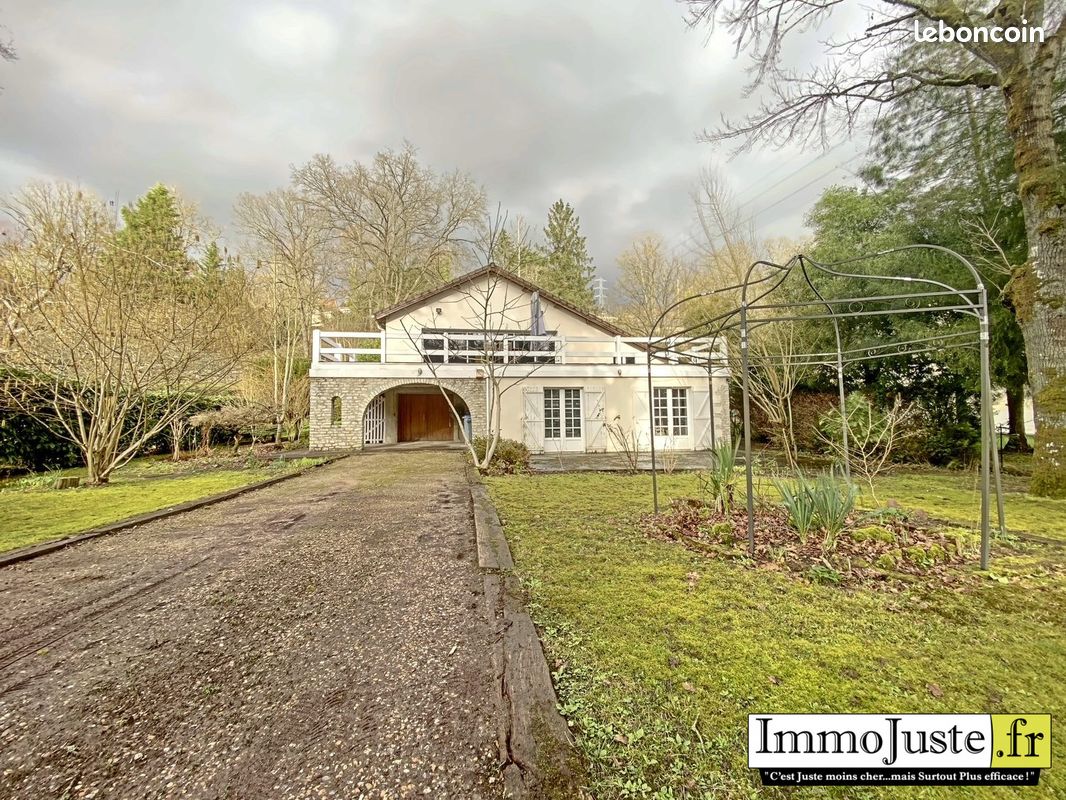 Maison 7 pièces 160 m² · à Lévis-Saint-Nom · 160 m² · 475 000 €