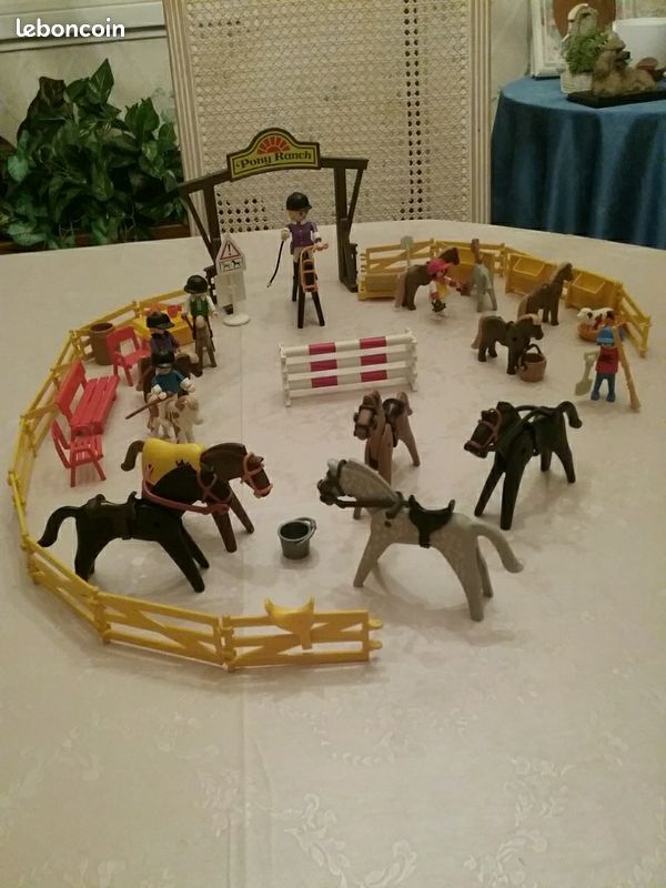Playmobil Poney Ranch centre d'équitation (image 1)