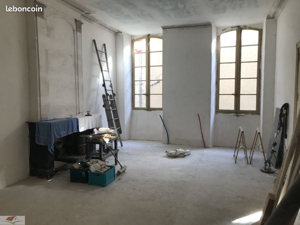 https://img.leboncoin.fr/api/v1/lbcpb1/images/e6/43/33/e64333e1552a857beda9e6aaba7ef51d345641bf.jpg?rule=ad-image