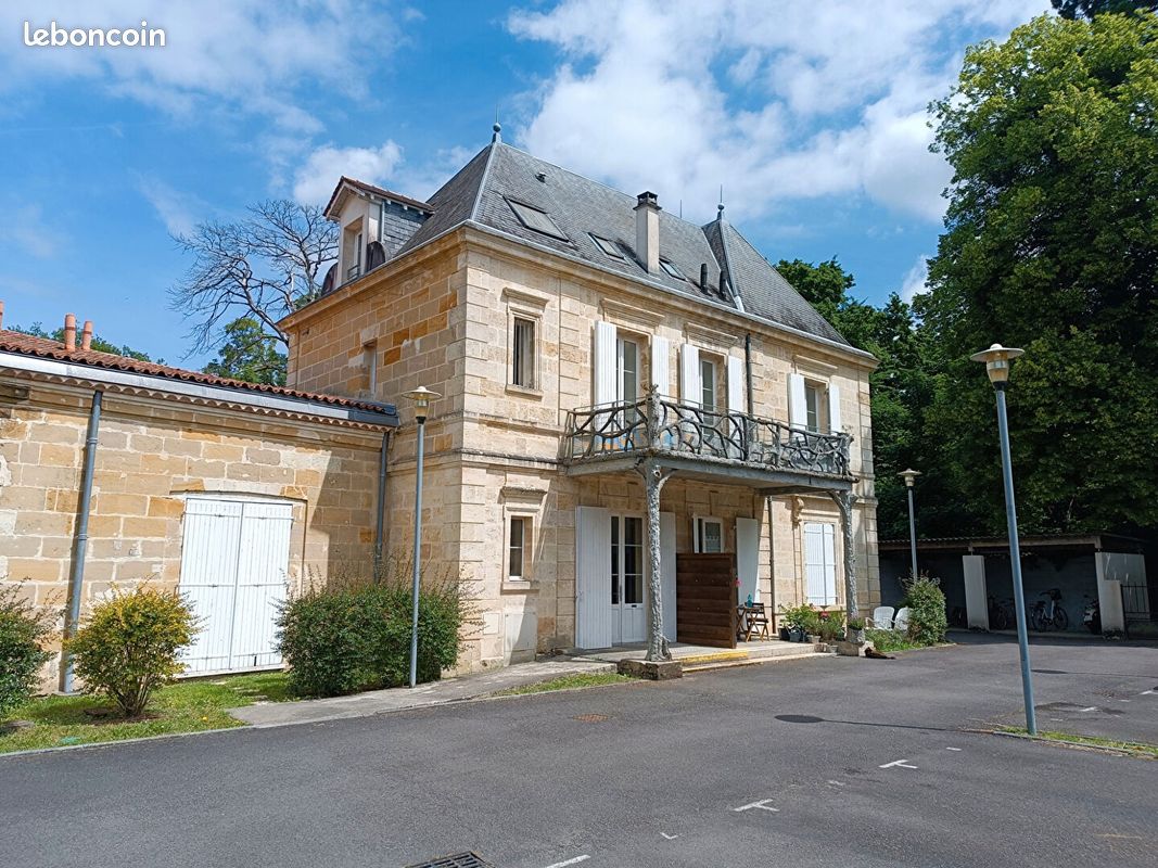 Appartement 1 pièce 35 m² · à Villenave-d'Ornon · 35 m² · 600 €/mois
