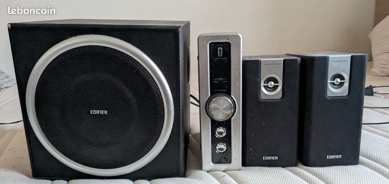 Enceintes Edifier C2 (HCS2330) Photo, audio vidéo