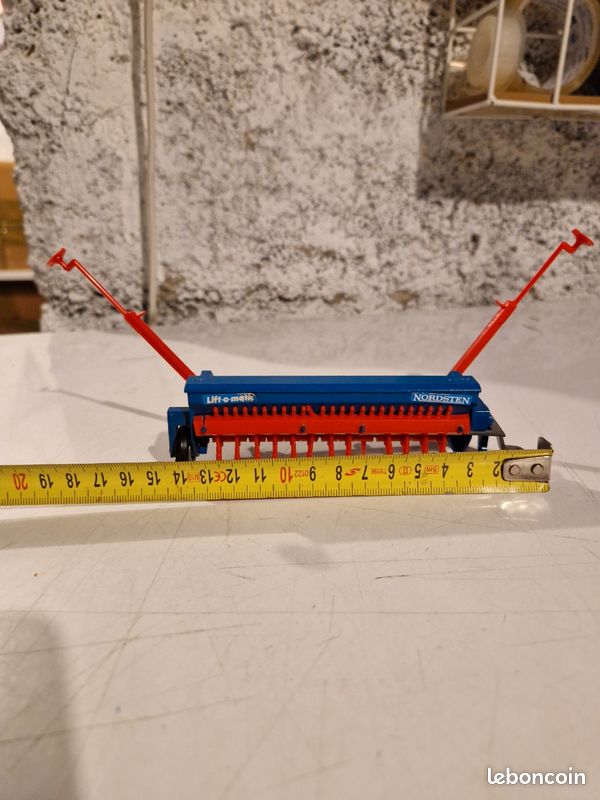 1/32 Britains Semoir Nordsten Lift o matic pour Pièce ou à réparer (image 13)