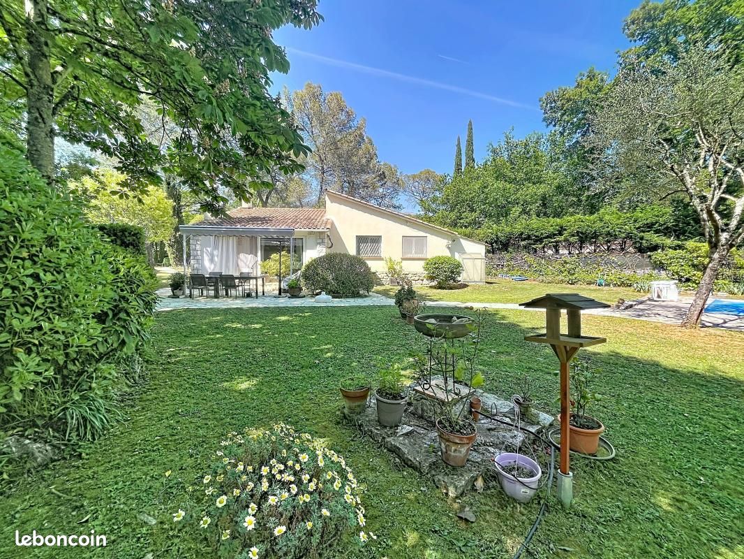 Maison 4 pièces 111 m² · à Roquefort-les-Pins · 111 m² · 680 000 €
