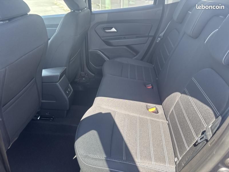 Dacia Duster 1.5 Blue dCi 115ch Extreme 4x4 (image 12)