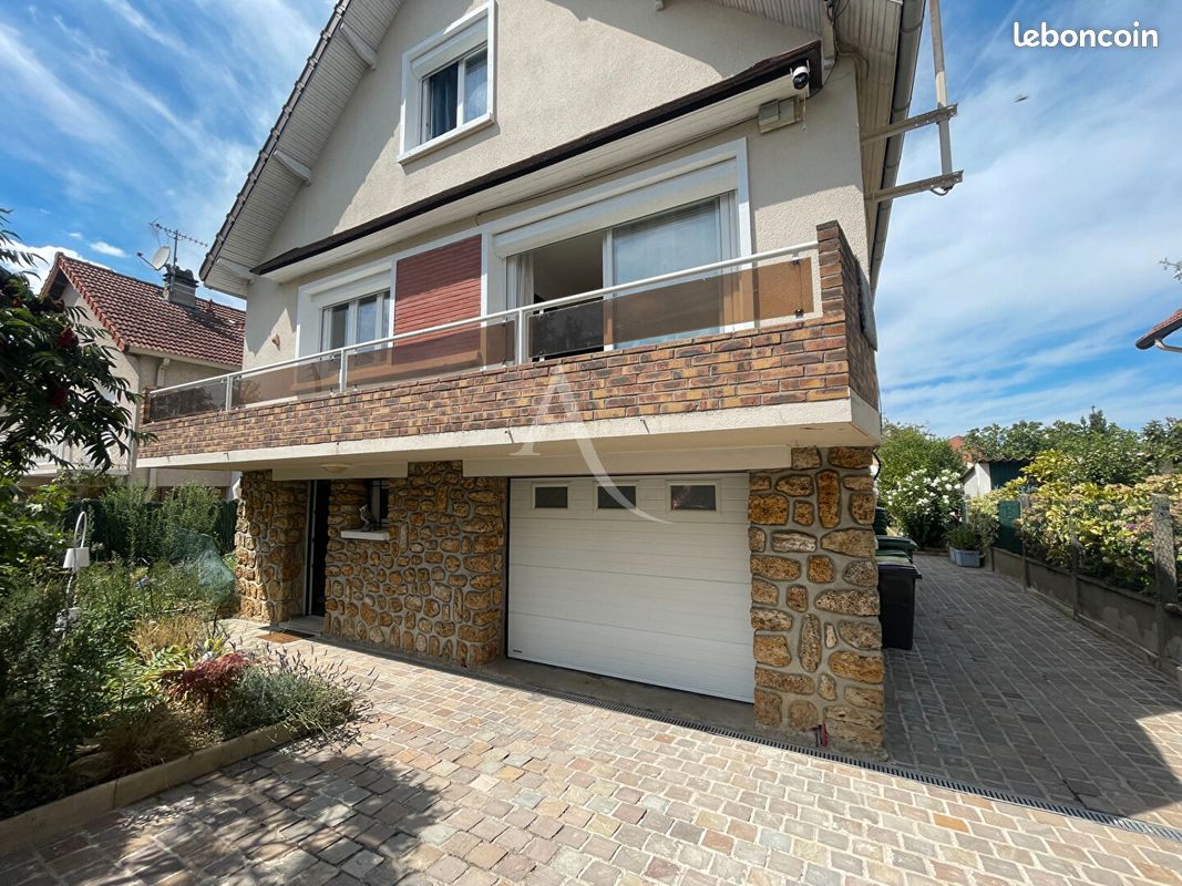 Maison 5 pièces 90 m² · à Athis-Mons · 90 m² · 1 800 €