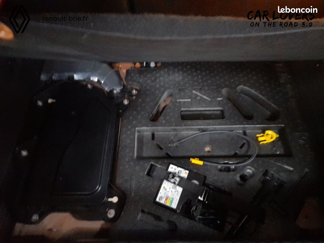 RENAULT Clio E-Tech full hybrid 145 Techno (image 19)