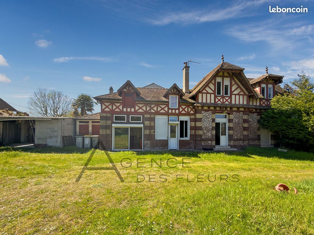 Maison 5 pièces 115 m² · à Saint-Pierre-lès-Elbeuf · 115 m² · 168 000 €
