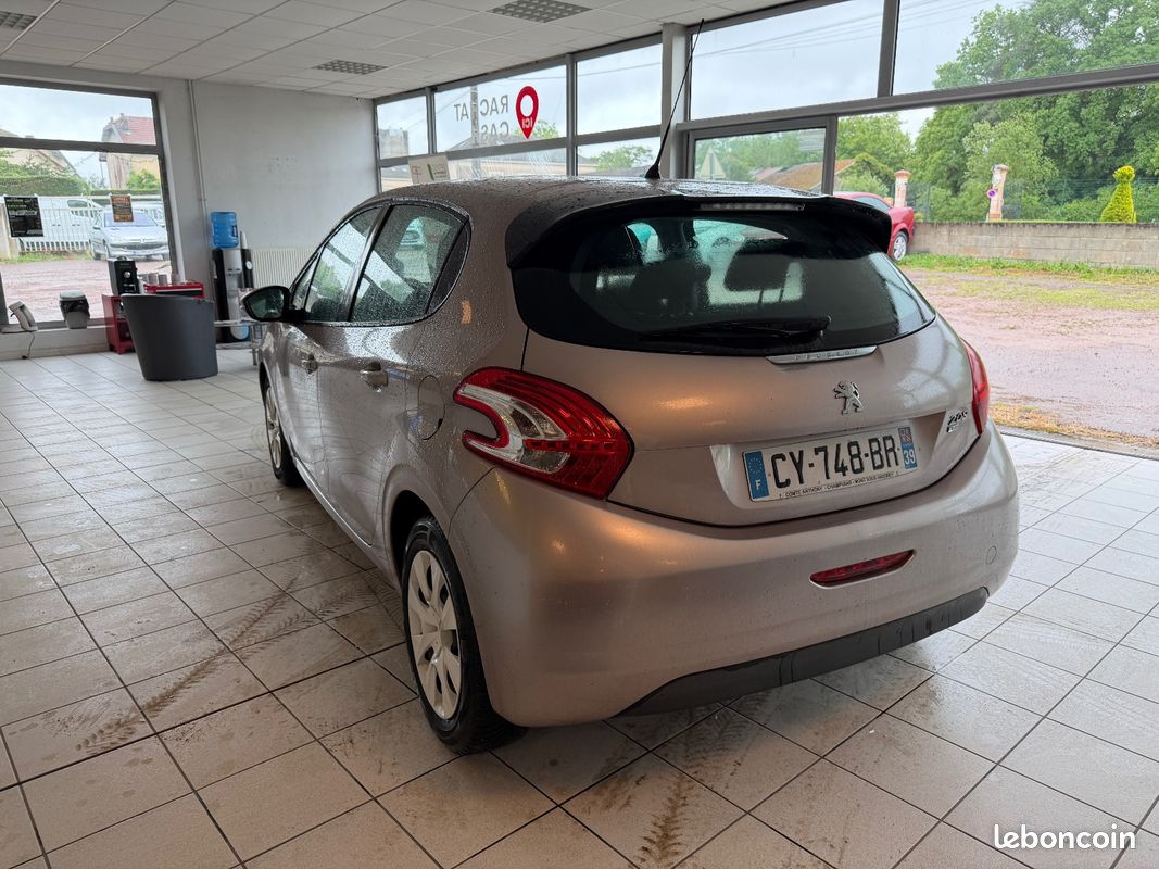 PEUGEOT 208 BUSINESS R' 1.6 E-HDi 92 FAP BVM5 BLUE LION BUSINESS R' (image 6)