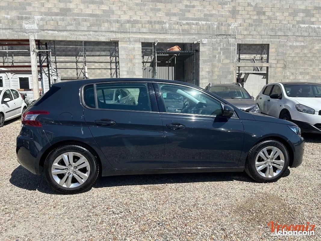 Peugeot 308 GENERATION-II 1.2 VTI 80 ACTIVE (image 6)