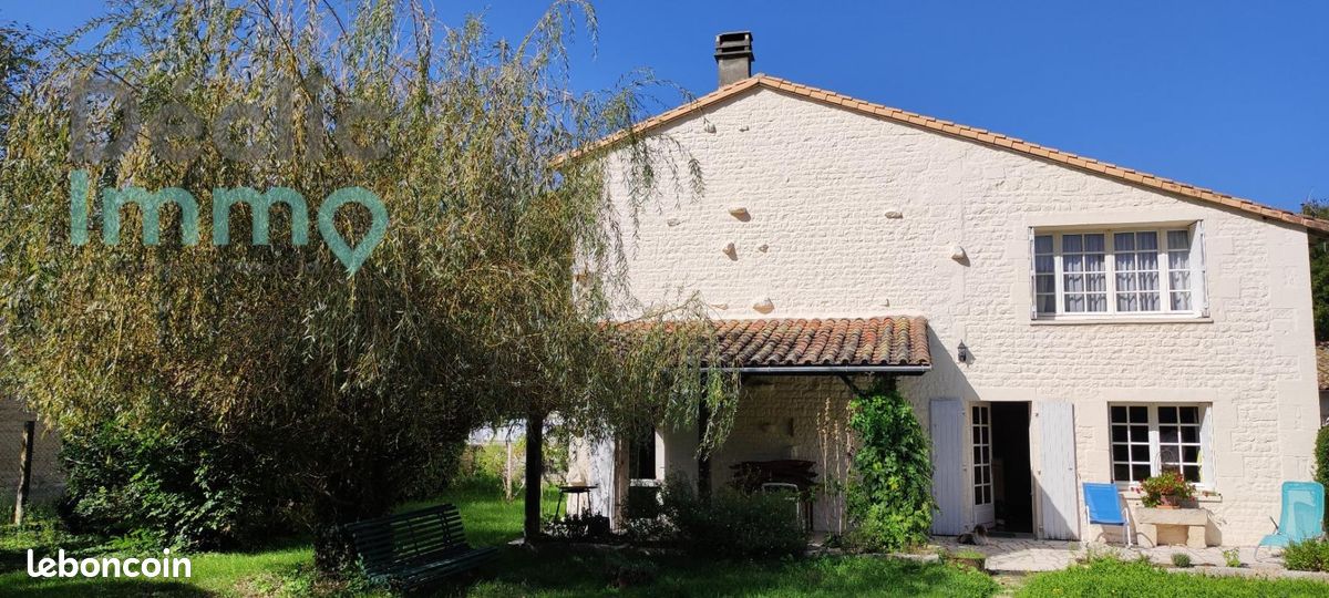 Maison 7 pièces 193 m² - Périgné 79170 (image principale 0)