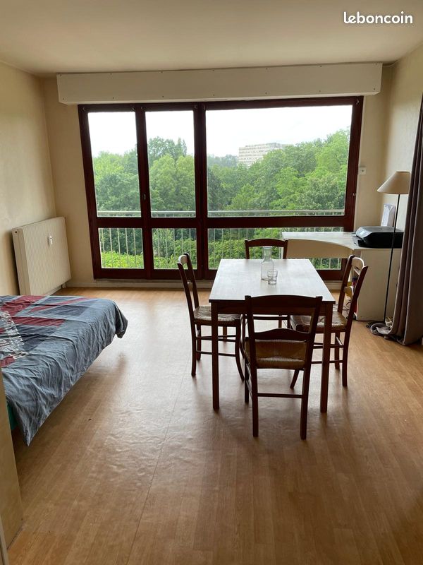 Appartement 1 pièce 28 m² · à Limoges · 28 m² · 428 €