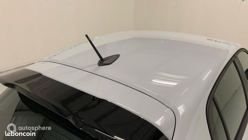 Peugeot 208 1.2 Hybrid 110ch Style e-DCS6 (image 22)