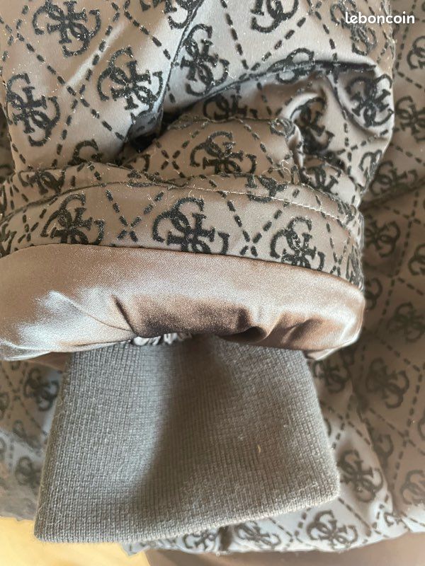Doudoune femme Guess (image 3)