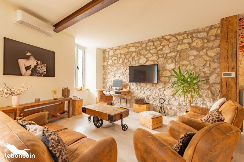 Maison 6 pièces 212 m² · à Tarascon-sur-Ariège · 212 m² · 449 900 €