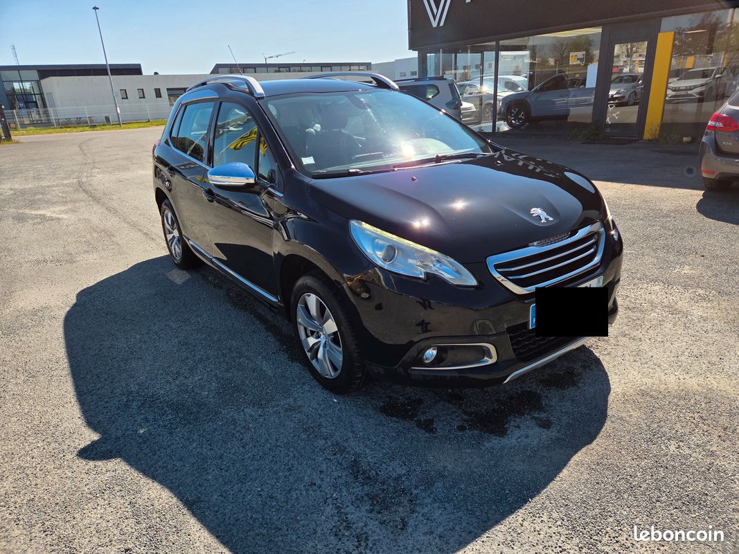 PEUGEOT 2008 1.6 EHDi 115 FAP Allure (image 1)