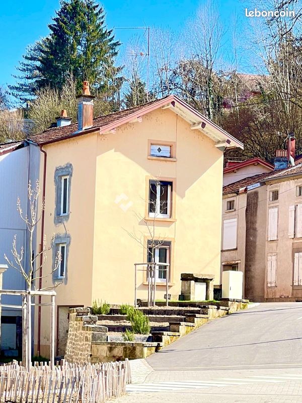 Maison 3 pièces 87 m² · à Darney · 87 m² · 99 000 €
