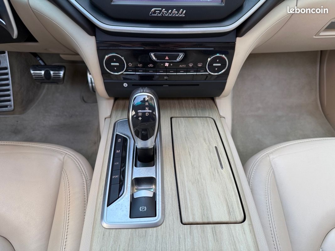 MASERATI GHIBLI 3.0 V6 410S A Entretient Maserati (image 12)