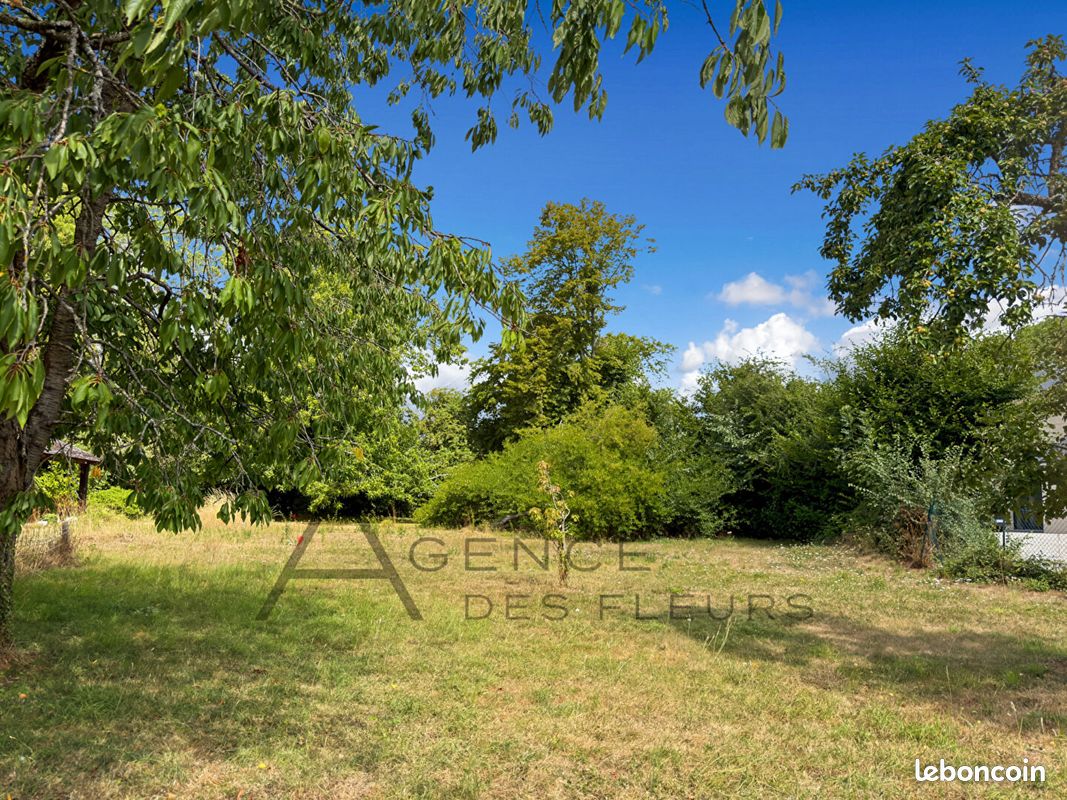 Terrain 741 m² · à Elbeuf · 741 m² · 73 500 €