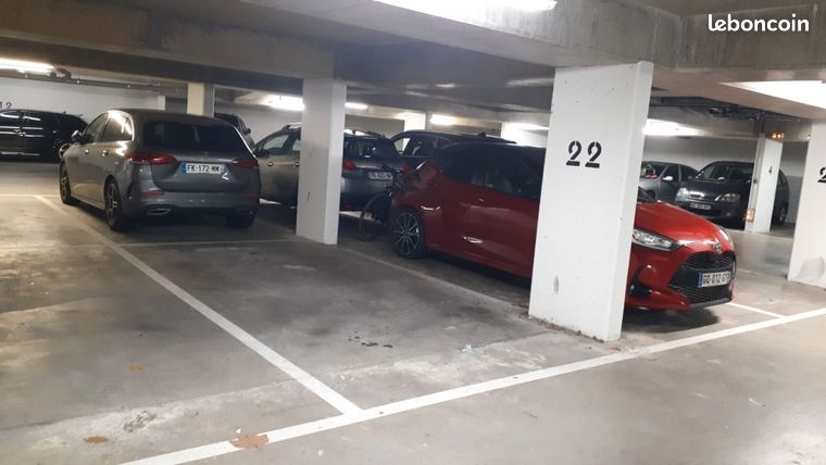 A louer place de parking sécurisée