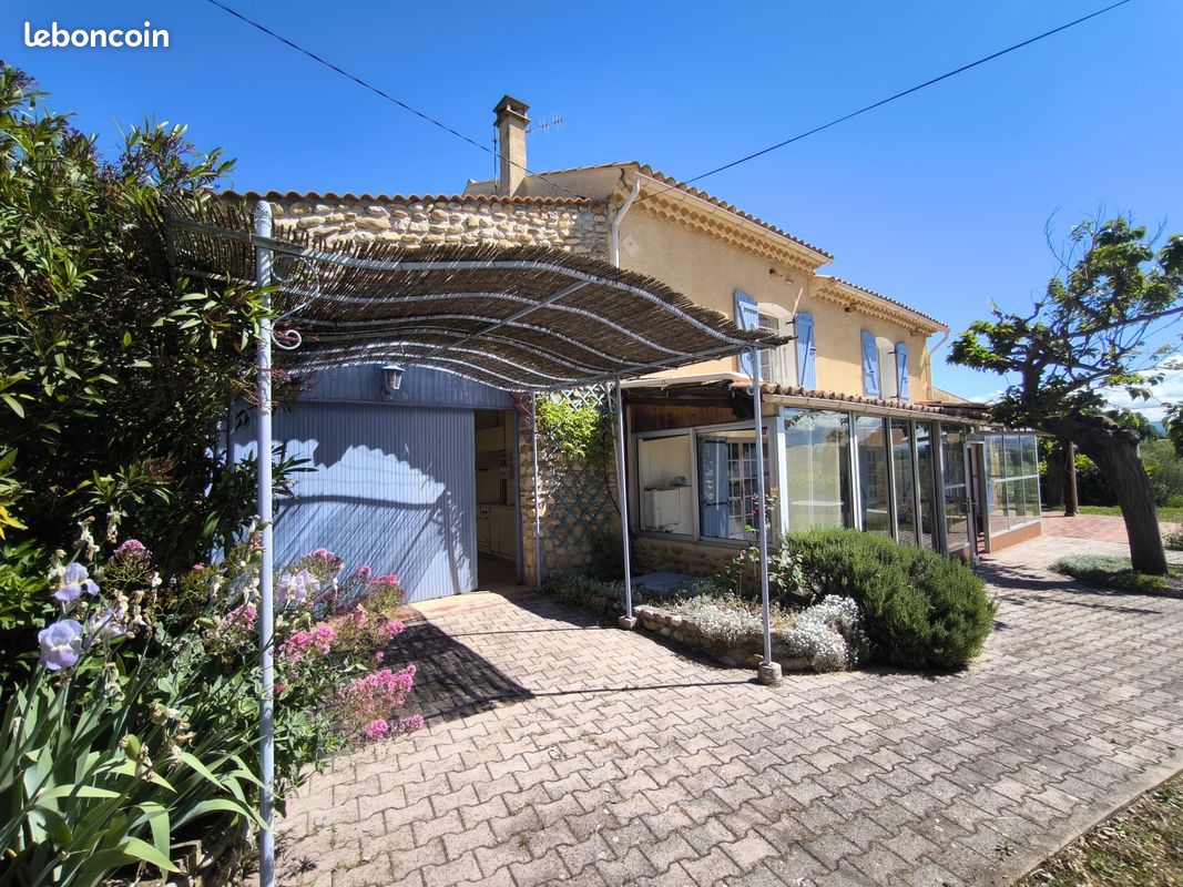 Maison 7 pièces 180 m² · à Tulette · 180 m² · 460 000 €
