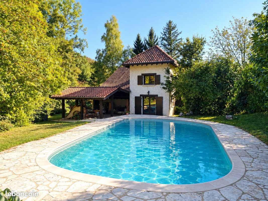 Maison 6 pièces 192 m² · à Saint-Vincent-de-Mercuze · 192 m² · 520 000 €
